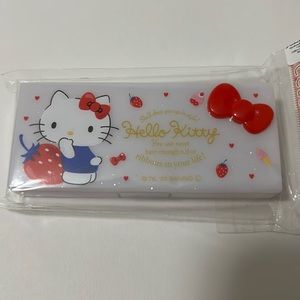 Hello Kitty Accessory case